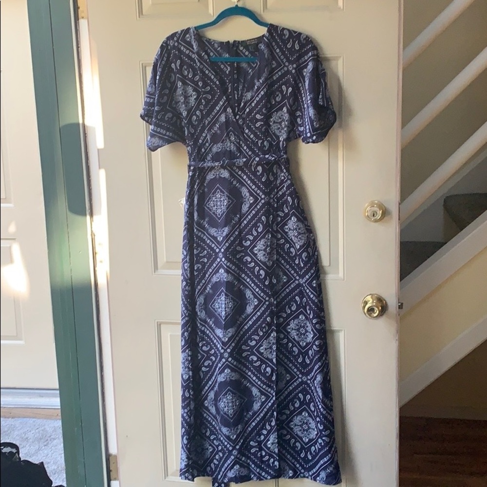 Blue paisley low-cut maxi dress